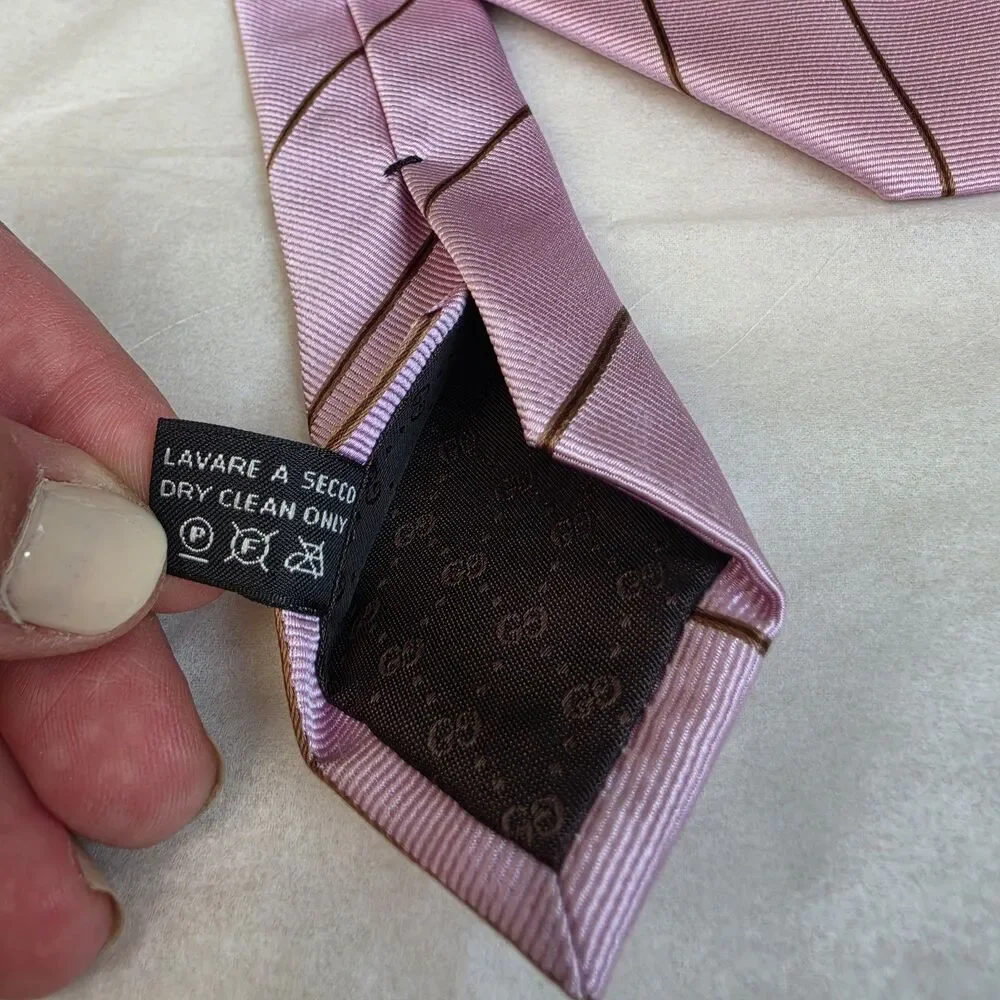Gucci Mens 100% Silk Tie Made In Italy Pink Brown Stripe 3.75x58 Authentic 🇮🇹